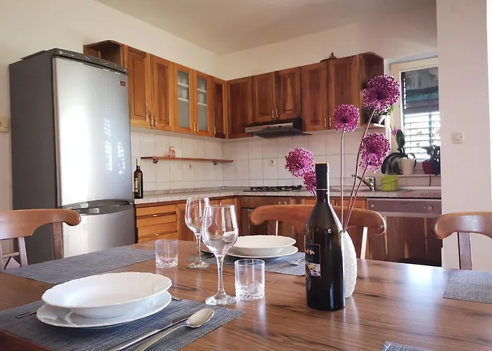 Apartment La