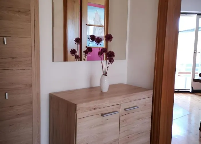 La Apartment *