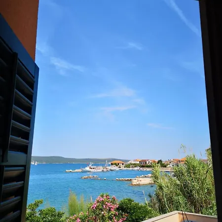 La Appartement *