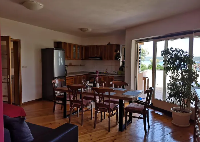 La דירה Neviđane